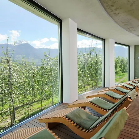 Bio & Wellnesshotel Pazeider - Healing Garden Above Meran Hotel Marlengo