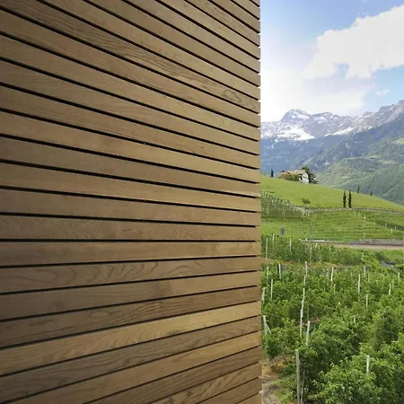 Bio & Wellnesshotel Pazeider - Healing Garden Above Meran Hotel Marlengo
